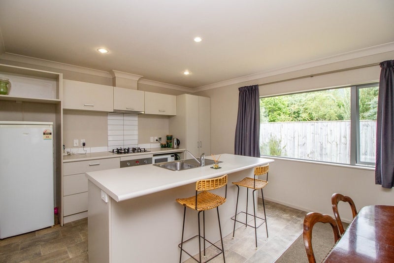 9 Poppy Watts Grove, Stokes Valley, Lower Hutt - Carousel 2