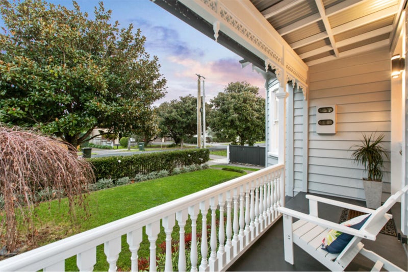14 Jason Avenue, Sandringham, Auckland - Carousel 17