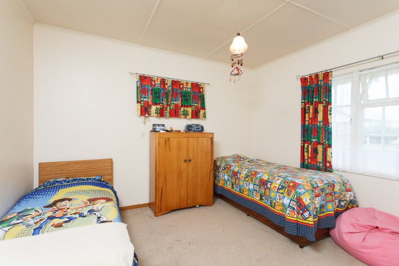 49 Moana Street, Whanganui East, Whanganui - Carousel 2