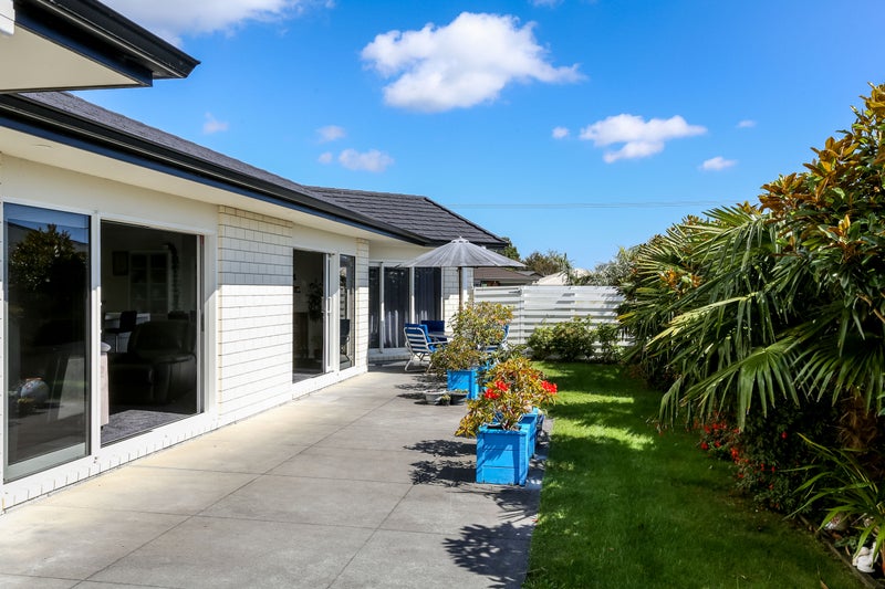 1 Manurau Crescent, Merrilands, New Plymouth - Carousel 20