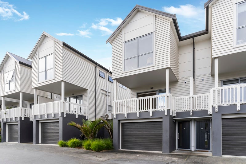 18/27 Powell Street, Avondale, Auckland - Carousel 2