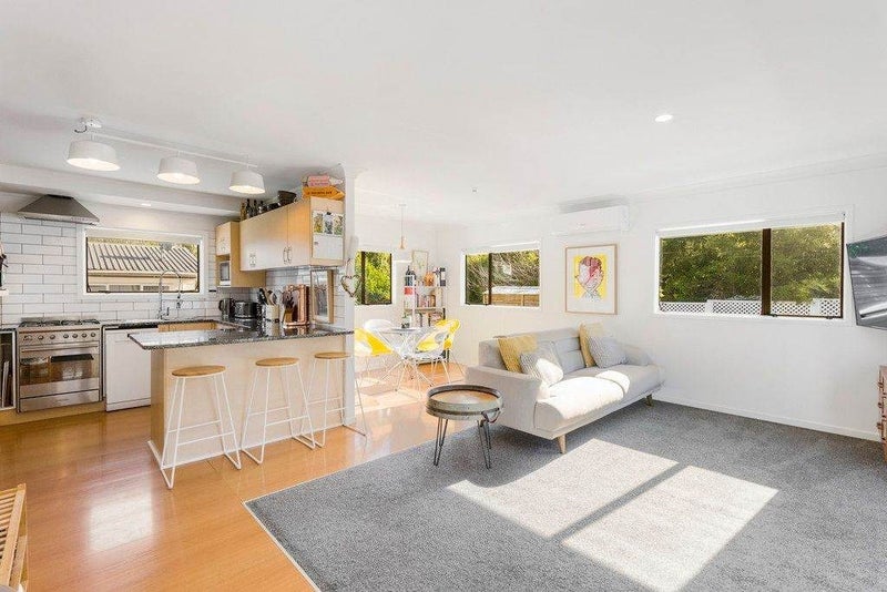 13 Fourth Avenue, Kingsland, Auckland - Carousel 1