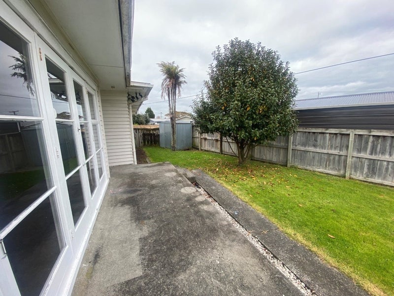 4 Thornton Place, Melville, Hamilton - Carousel 10