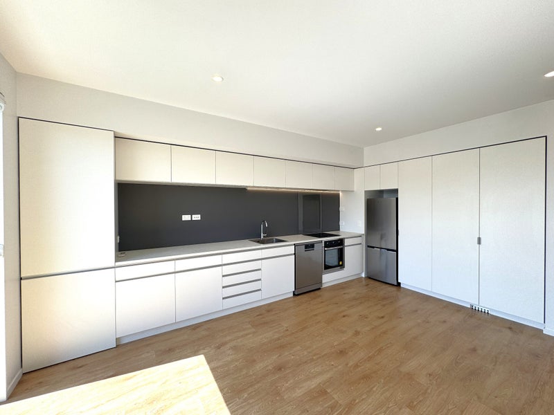 14/6 Waverley Street, Sydenham, Christchurch - Carousel 2