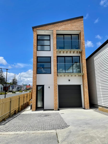 76 Tahetoka Street, Westgate, Auckland - Carousel 2