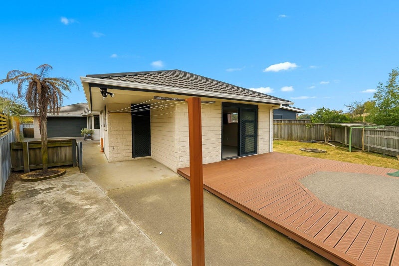 4A Brett Place, Takaro, Palmerston North - Carousel 18