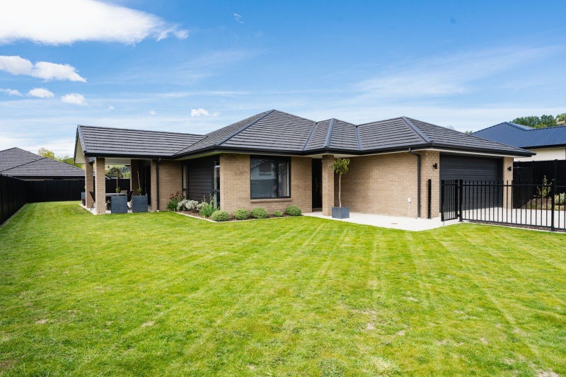 29 Cemetery Road, East Taieri, Mosgiel - Carousel 23