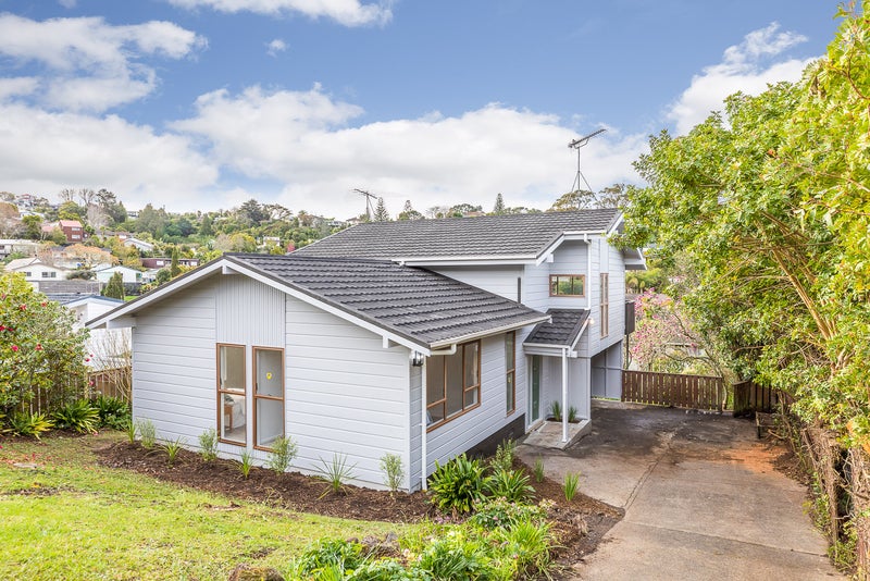 47 Stapleford Crescent, Browns Bay, Auckland - Carousel 1