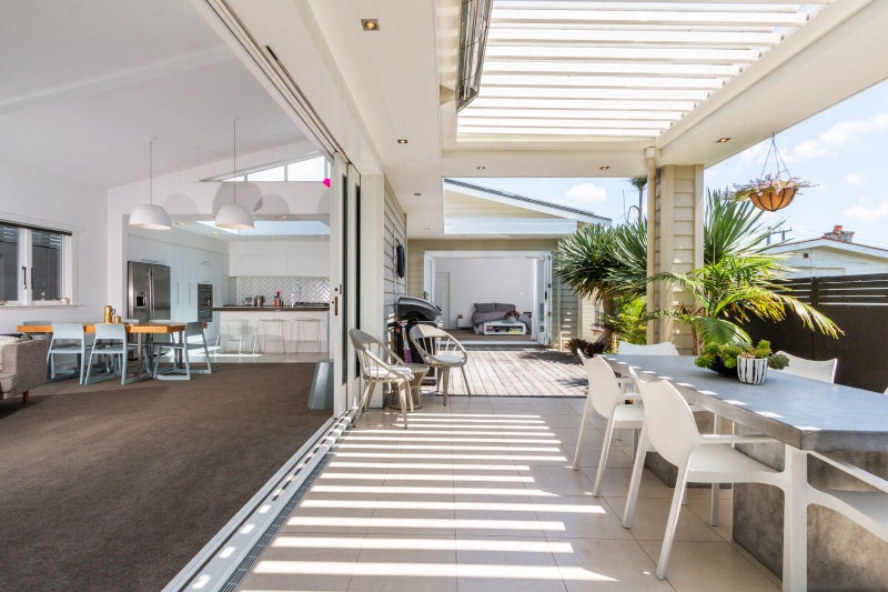 47 Warwick Avenue, Westmere, Auckland - Carousel 2