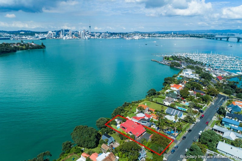 15 Norwood Road, Bayswater, Auckland - Carousel 1