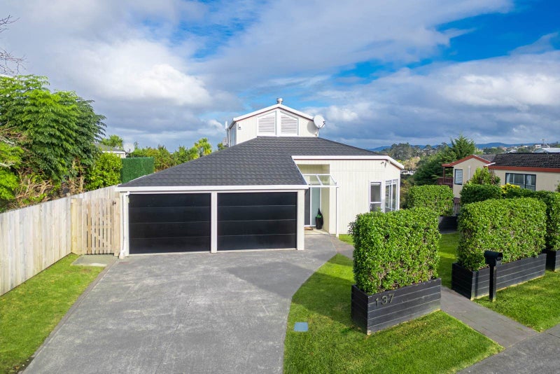 137 West Harbour Drive, West Harbour, Auckland - Carousel 1