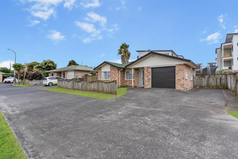 2 Camberley Court, Manurewa East, Auckland - Carousel 1