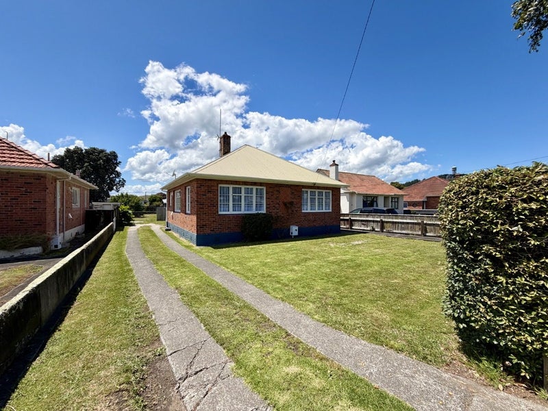 17A Millward Street, Whanganui East, Whanganui - Carousel 1