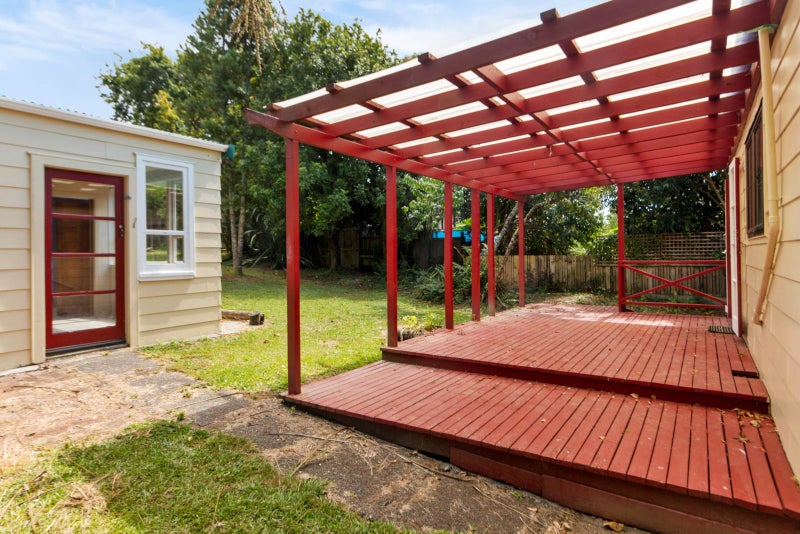 7 Benita Place, Sunnyvale, Auckland - Carousel 16