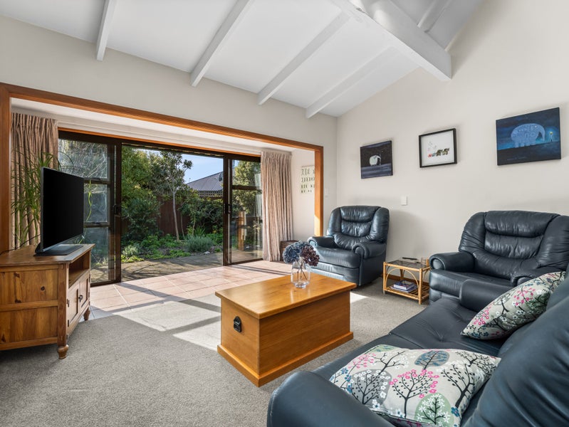 2/43A Main Road, Redcliffs, Christchurch - Carousel 2