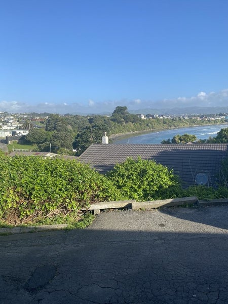 2/3 VELLA ST, TITAHI BAY, PORIRUA - Carousel 2