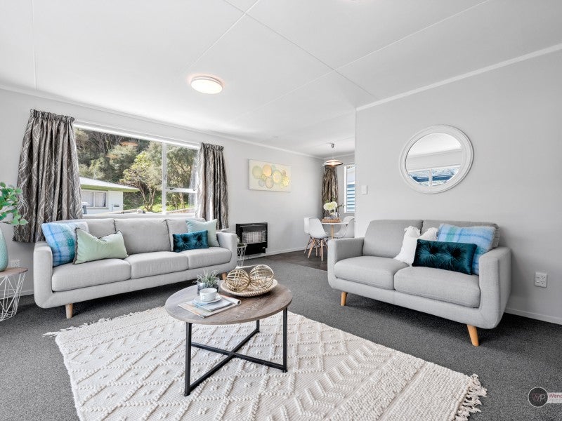 16 Manurewa Grove, Wainuiomata, Lower Hutt - Carousel 2