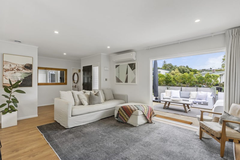 1/53 Moore Street, Hillcrest, Auckland - Carousel 1