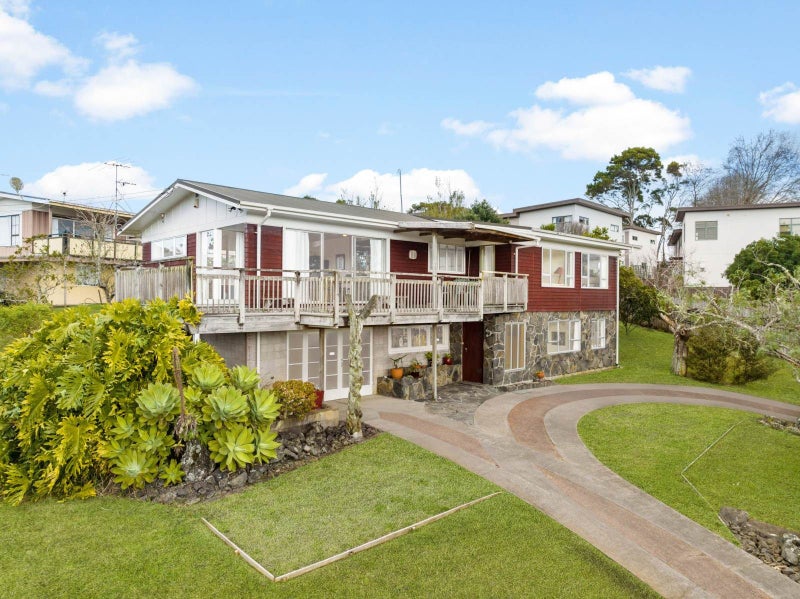 64 Holly Street, Avondale, Auckland - Carousel 1