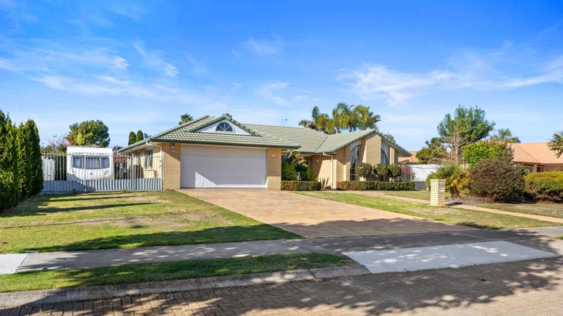 69 Palm Beach Boulevard, Papamoa Beach, Papamoa - Carousel 1