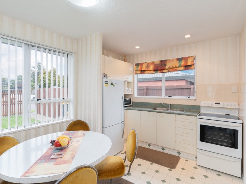 1/1 Glenbyre Place, Bromley, Christchurch - Carousel 2