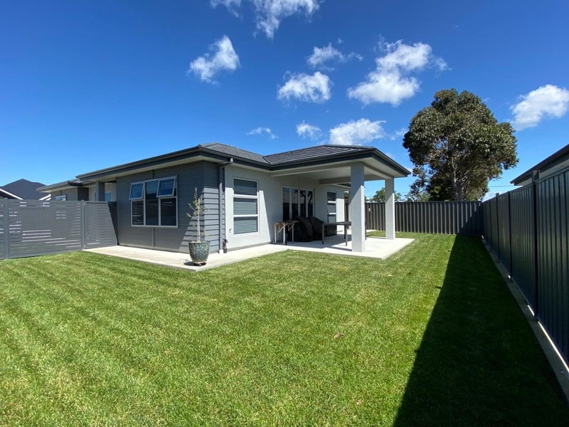 8 Rangataiki Place, Te Awa, Napier - Carousel 1