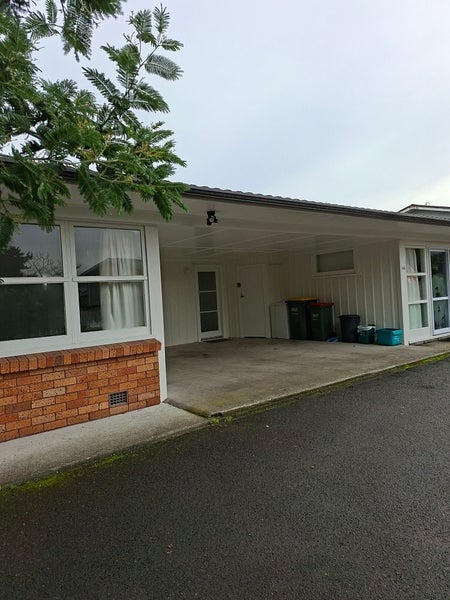 52B Berkley Avenue, Hillcrest, Hamilton - Carousel 2