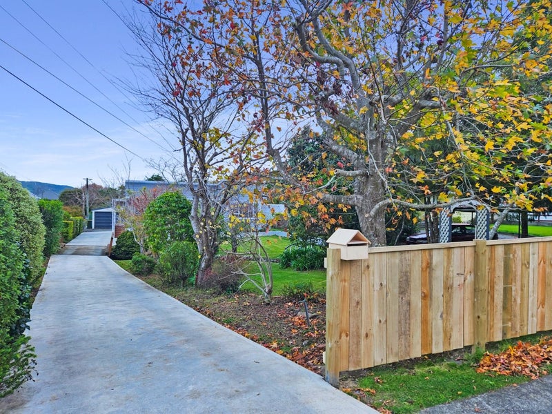 25 Manuka Street, Stokes Valley, Lower Hutt - Carousel 15