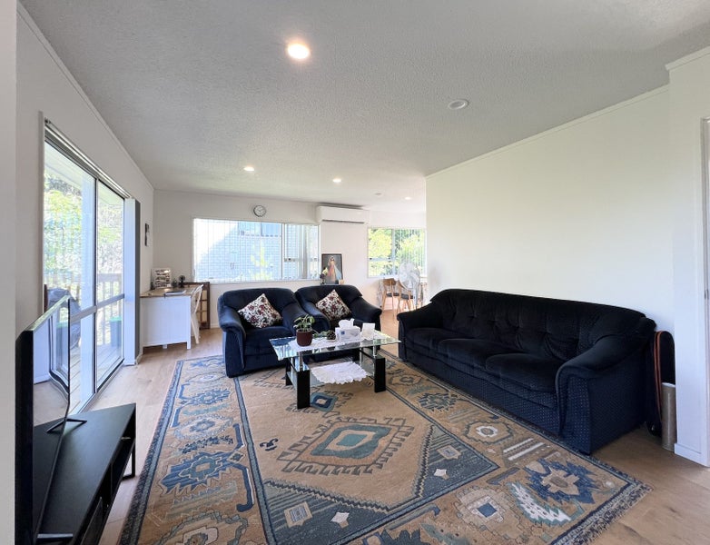 2/7 Becroft Drive, Forrest Hill, Auckland - Carousel 2