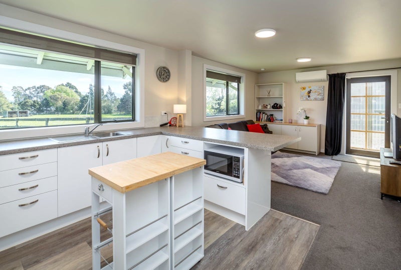 86 Southey Road, Masterton - Carousel 50