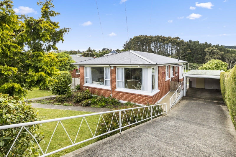 196 Highcliff Road, Shiel Hill, Dunedin - Carousel 1