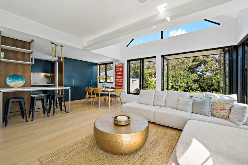 61 Brighton Road, Parnell, Auckland - Carousel 2
