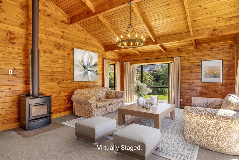 7E Kaitake Place, Oakura - Carousel 2