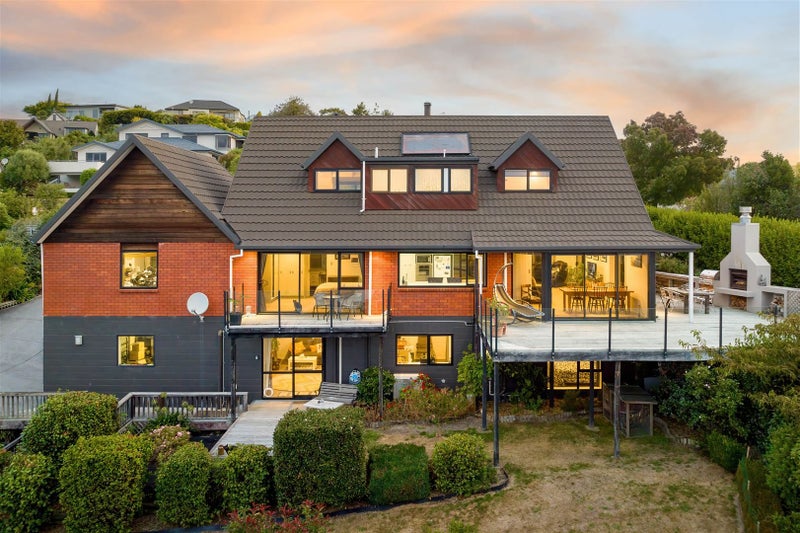 68 Penruddock Rise, Westmorland, Christchurch - Carousel 1