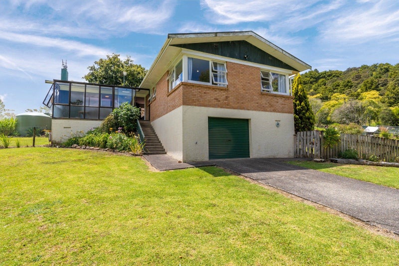 1998 State Highway 1, Whakapara, Hikurangi - Carousel 1