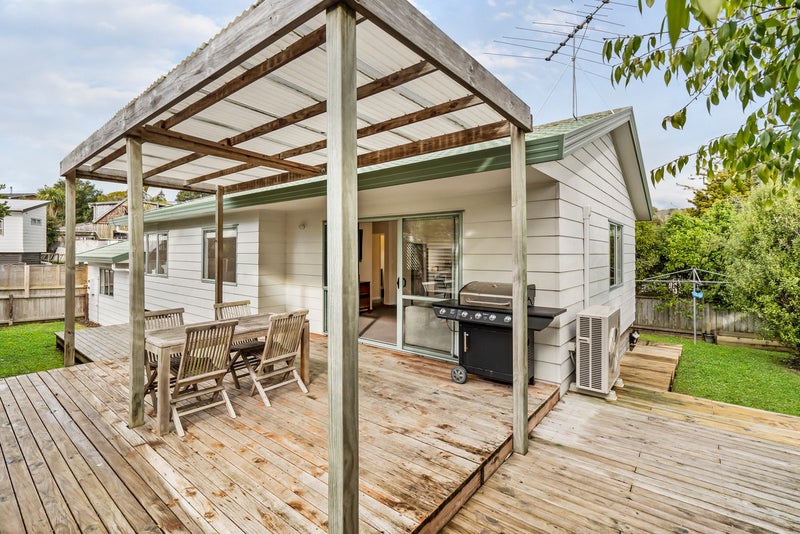 103A Brian Crescent, Stanmore Bay, Whangaparaoa - Carousel 1