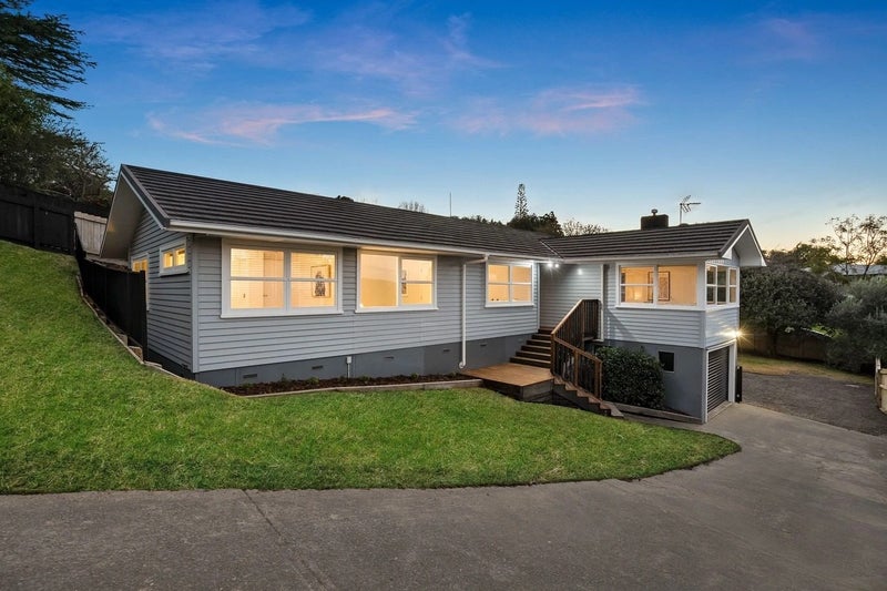 8 Beswick Place, Birkdale, Auckland - Carousel 1