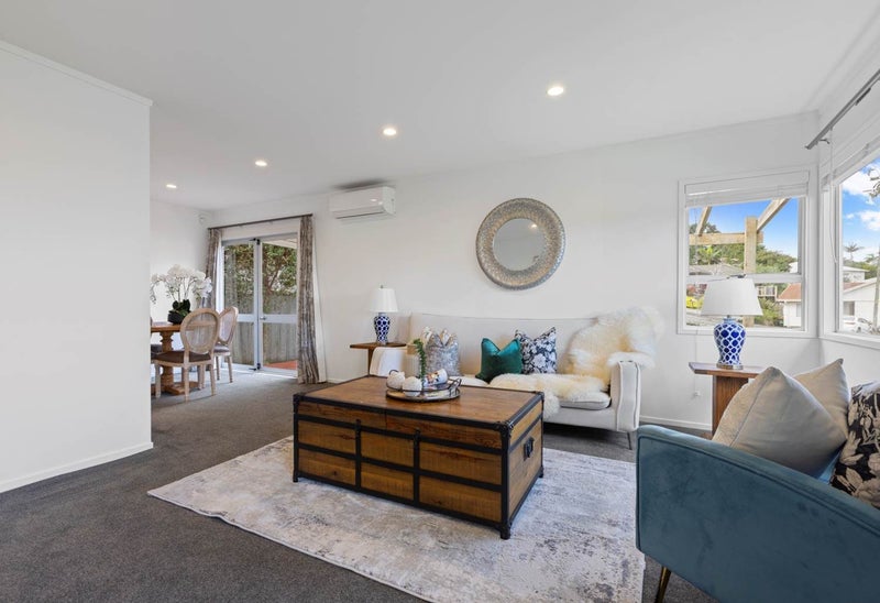 82 West Harbour Drive, West Harbour, Auckland - Carousel 1