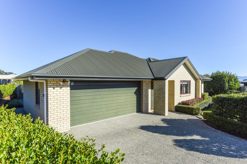 8 Cheshire Place, Stoke, Nelson - Carousel 1