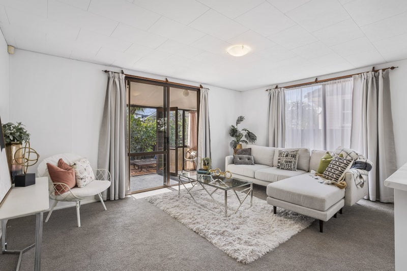 39A Minaret Drive, Bucklands Beach, Auckland - Carousel 2