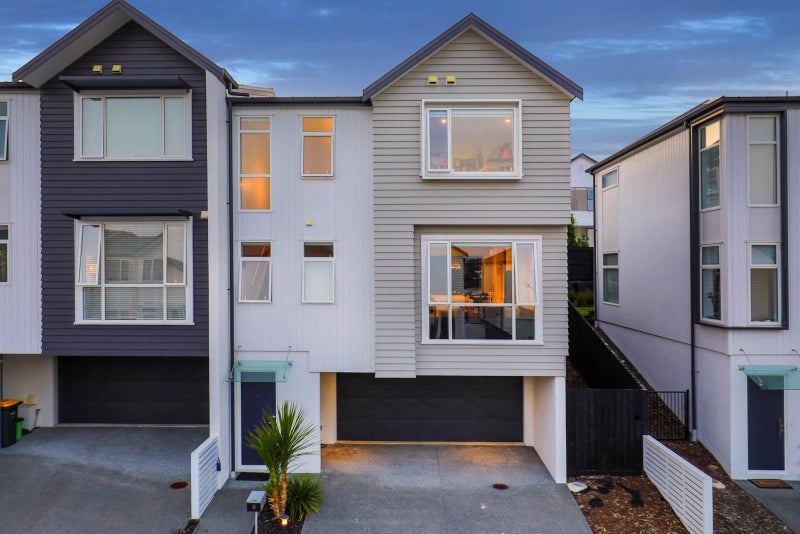 9 Sunview Street, Silverdale, Silverdale - Carousel 24