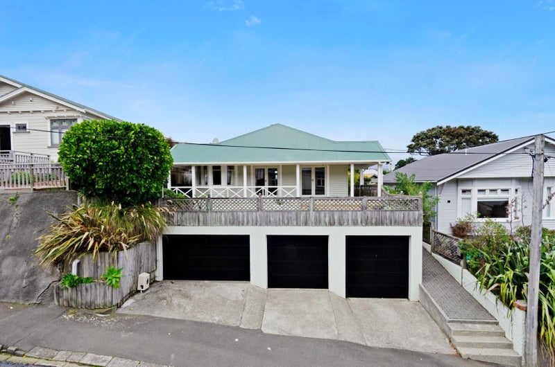 9 Hohiria Road, Hataitai, Wellington - Carousel 2