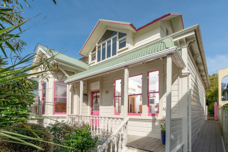 62 Pirie Street, Mount Victoria, Wellington - Carousel 1
