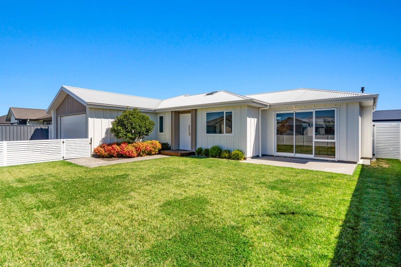 12 Hikawera Drive, Frimley, Hastings - Carousel 1