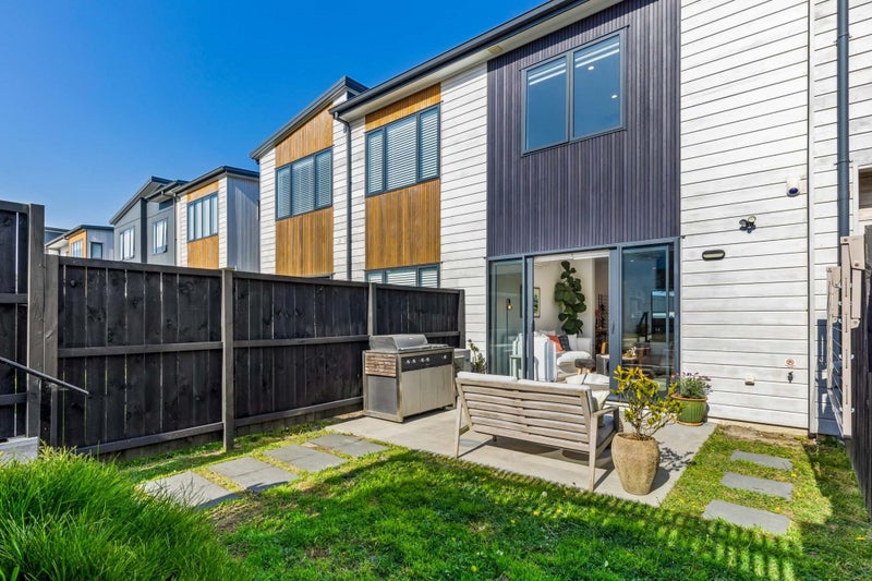 8 Joshua Carder Drive, Hobsonville, Auckland - Carousel 2