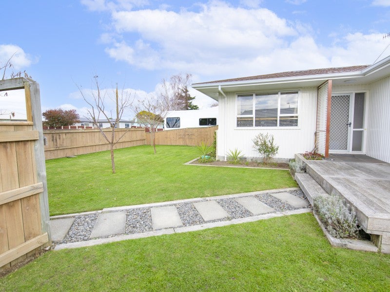 11 Rochester Street, Tamatea, Napier - Carousel 2