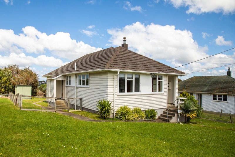 49 Hillary Crescent, Belmont, Auckland - Carousel 6