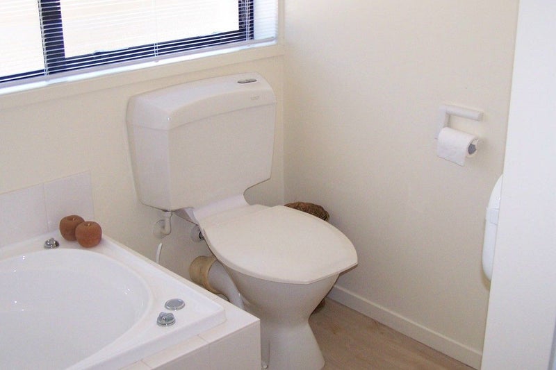 2/18 Gillard Place, Eastern Beach, Auckland - Carousel 23