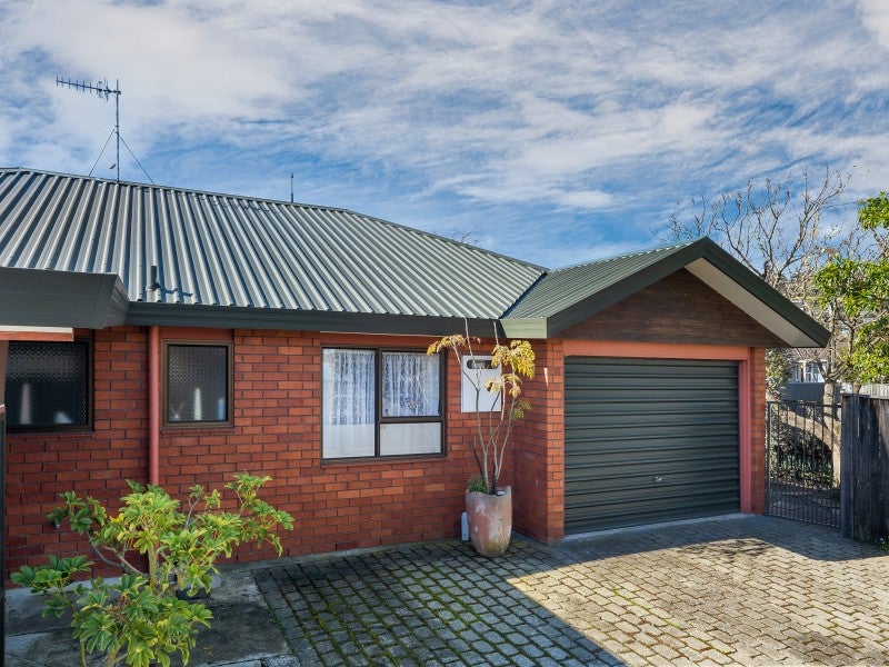 1/11 Roto Street, Tahunanui, Nelson - Carousel 1