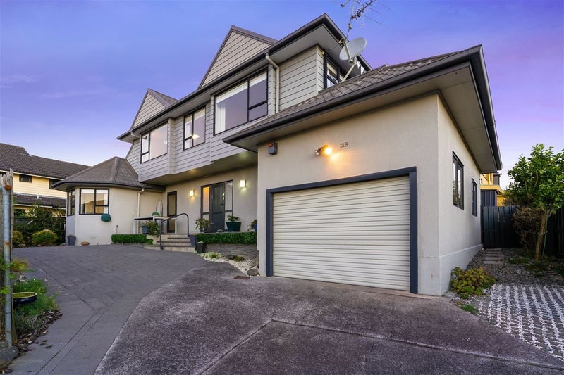 2/12 Santa Monica Place, Goodwood Heights, Auckland - Carousel 1